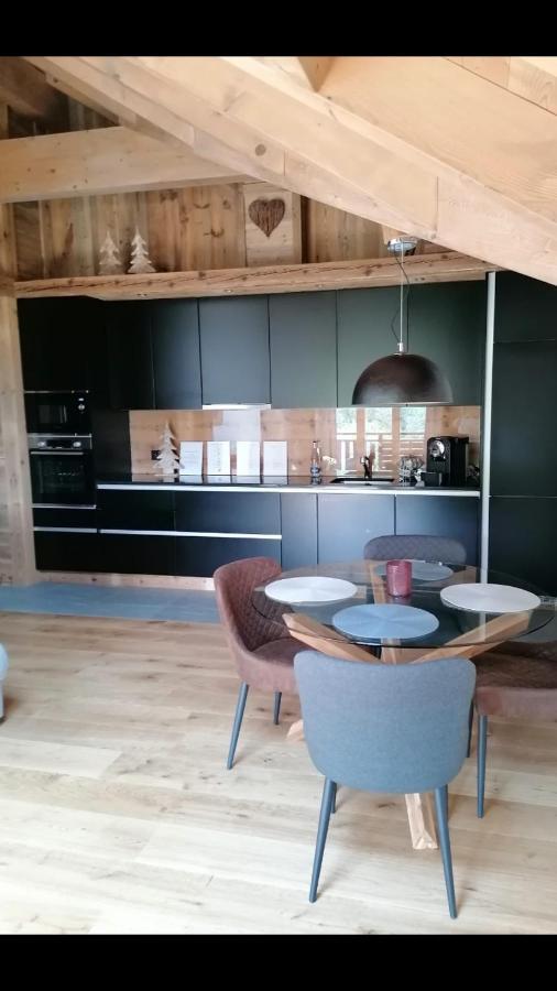 Chalet Les Ecureuils Apartment Penthouse Suite Cresuz Esterno foto